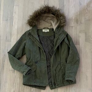 Sebby green parka jacket with sherpa hood